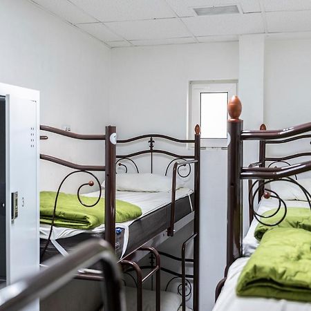 The Hostel Жд Вокзал Центр Kiev Extérieur photo